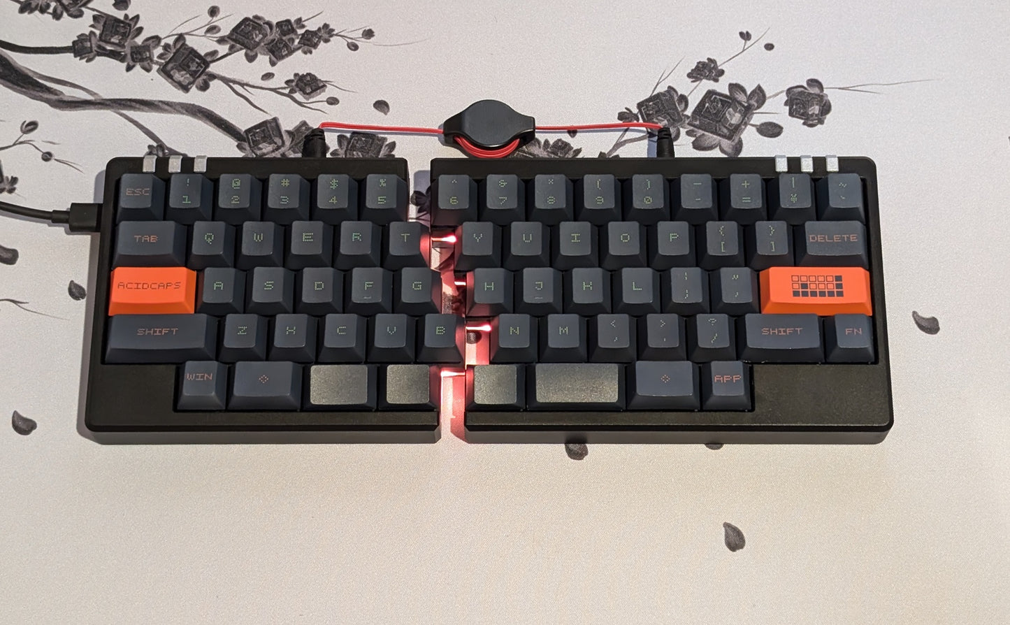 「Acid Caps “Collection”」LED BOARD