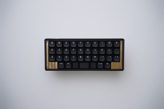 30%キーボードBeThirty v2アルミケースセット(O39Be・黒)